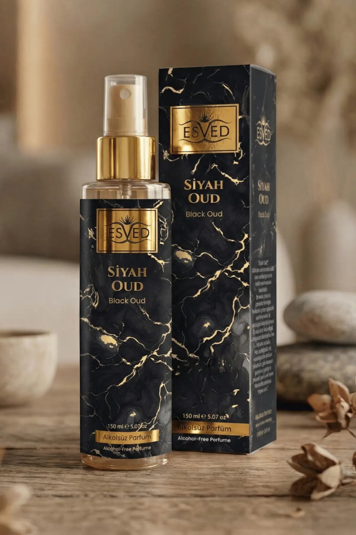 Siyah Oud Kokusu Alkolsüz Parfüm 150 ml.